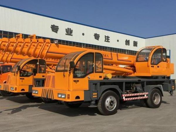 荷塘区吊车出租_吊车租赁的安全要了解哪些事项